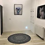 Apartment White Wolf