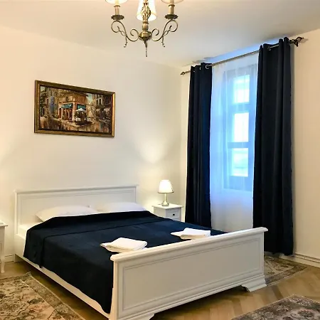 White Wolf Apartamento Braşov