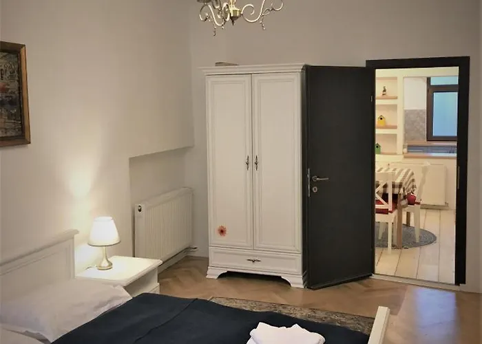 White Wolf * Braşov